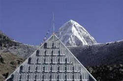 CNR Piramide sull'Everest